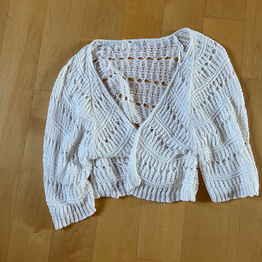 Anthropologie Cropped crochet open cardigan/shrug  white one-size